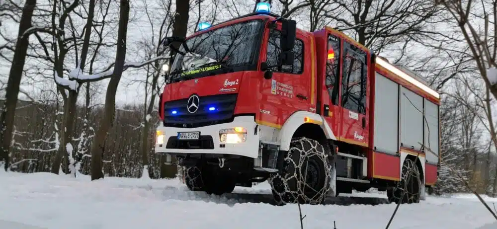 Die Feuerwehr Werne hat nach dem neuerlichen Wintereinbruch das LF20 KatS des BBK winterfest gemacht. Was Autofahrer jetzt beachten sollten, dazu gibt der GDV Tipps.