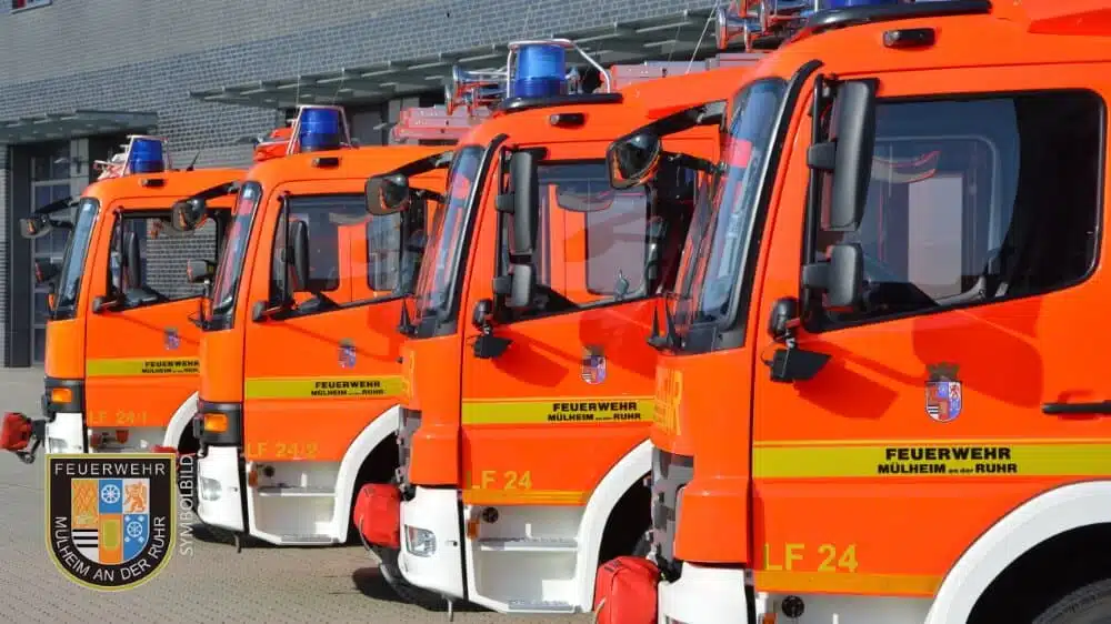 Ein defektes Rohr im Mülhauser Impfzentrum löste einen Einsatz der Feuerwehr Mülheim an der Ruhr aus.