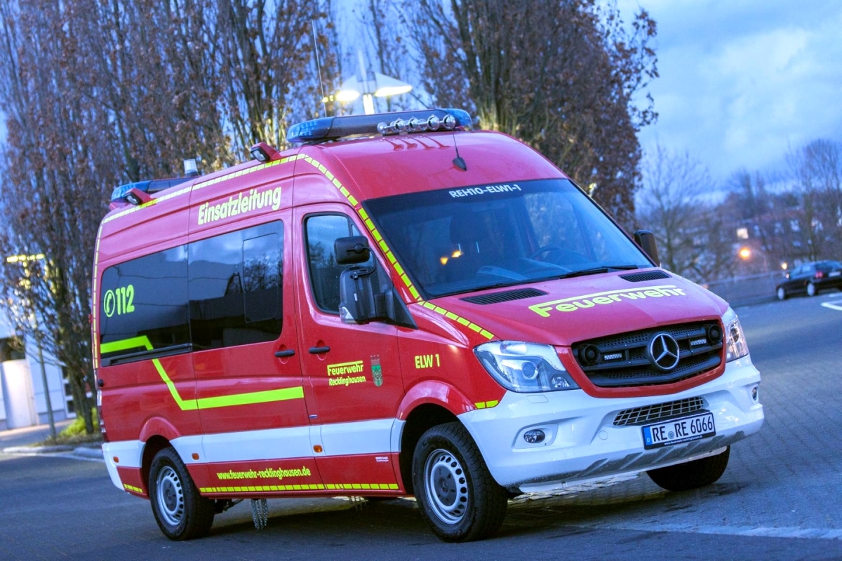 Feuerwehreinsätze Recklinghausen : Eine Menge Rote Feuerwehr Recklinghausen Loschzug Sud Facebook : In such page, we additionally have number of images out there.