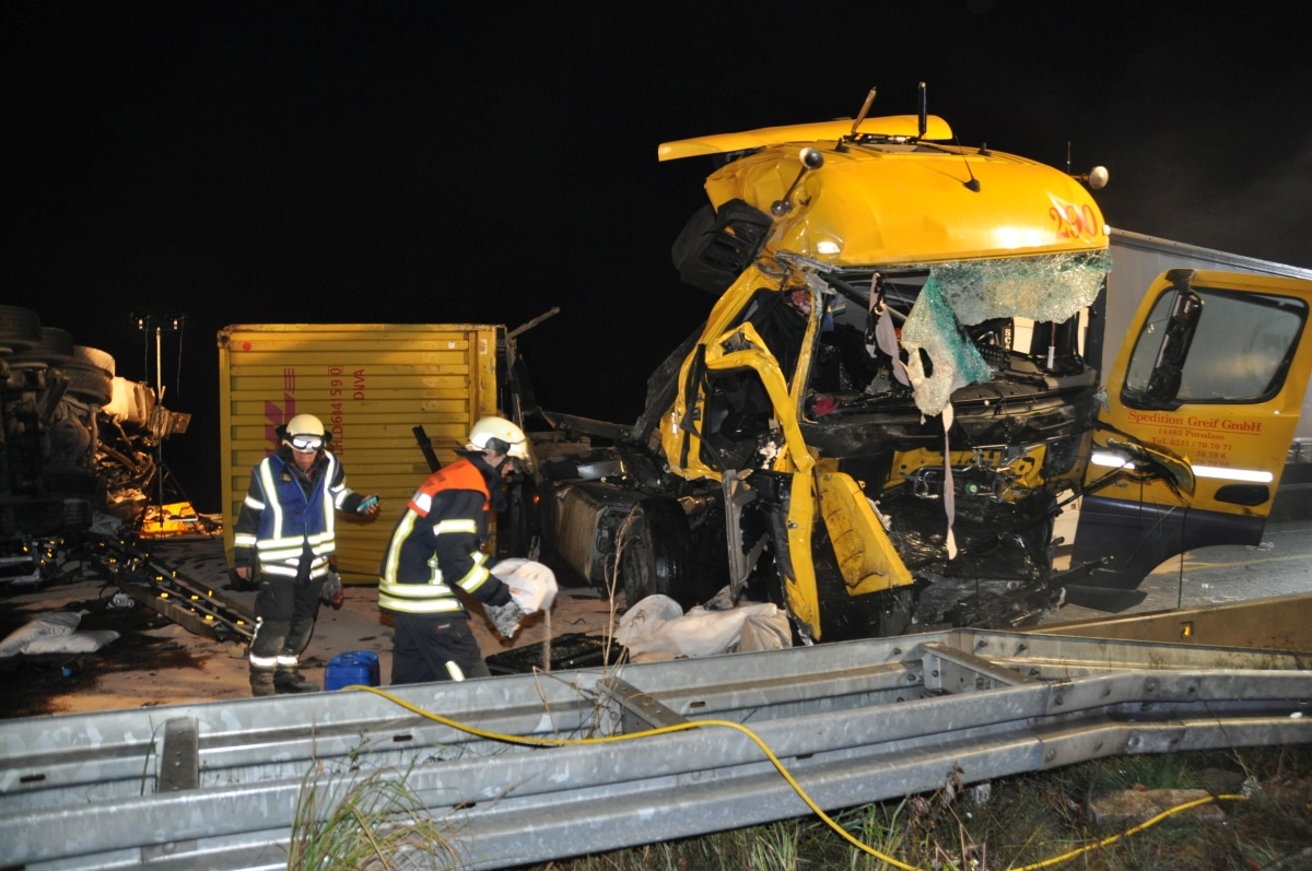 Lkw Unfall A71 Heute / Verkehrschaos In Thuringen Auto Uberschlagt Sich