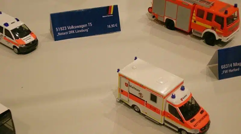 Spielzeugauto: Ein RTW