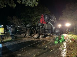 Ein Tanklastzug verunglückte am Abend des 18. Oktober 2020.