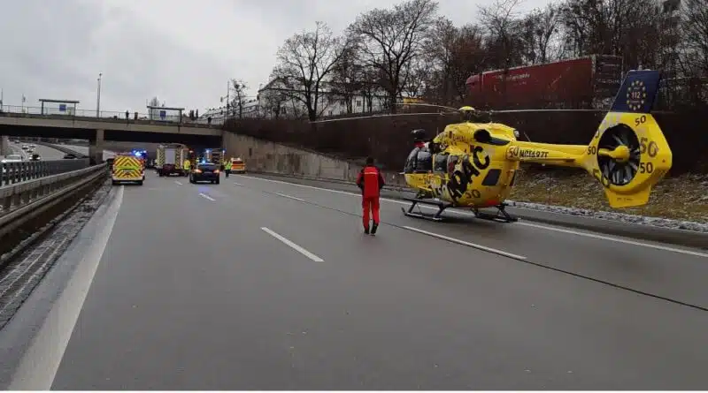 Ein schwerwiegender internistischer Notfall sorgte am 14. Januar 2021 für mehrere Auffahrunfälle auf der A96.