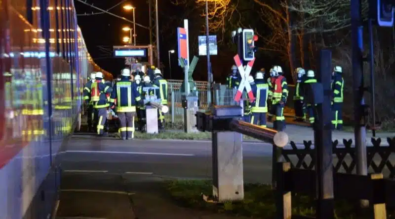 Am Bahnhof Dollern stürzte am Abend des 18. März 2021 ein 47-Jähriger in das S-Bahn-Gleisbett.