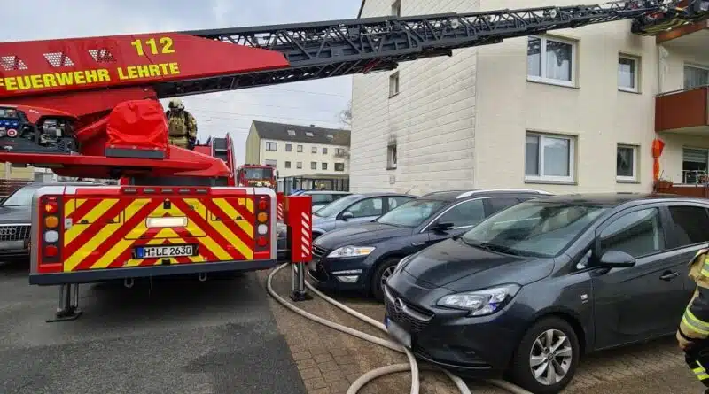 Eine in Brand gerattene Fritteuse hatte am Nachmittag des 18. April 2021 einen Küchenbrand in Lehrte ausgelöst.