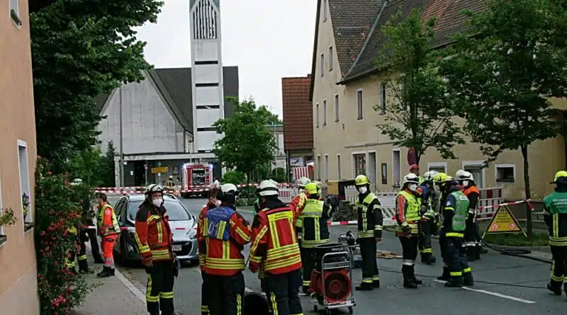 Bei Erdarbeiten wurde am Vormittag des 22. Juni 2021 eine Gasleitung im Eckentaler Ortsteil Forth beschädigt.