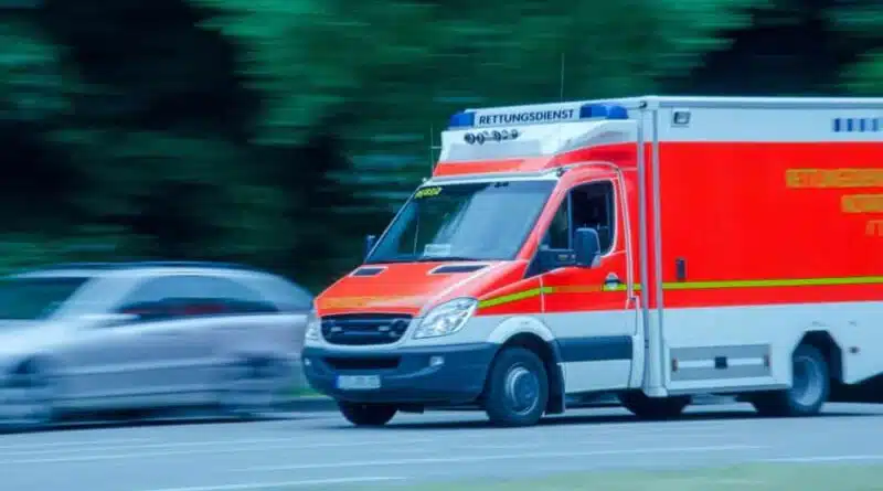 Haftung geklärt: wer haftet, wenn ein Rettungswagen einen Falschparker rammt?