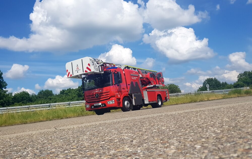 47473