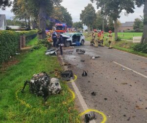 Ein Autofahrer verunfallte am 13. Oktober 2021 zwischen Tönisvorst-Vorst und schwer.