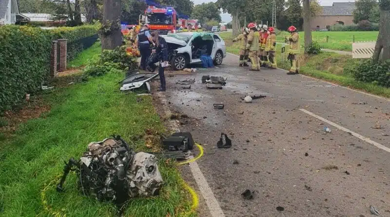 Ein Autofahrer verunfallte am 13. Oktober 2021 zwischen Tönisvorst-Vorst und schwer.
