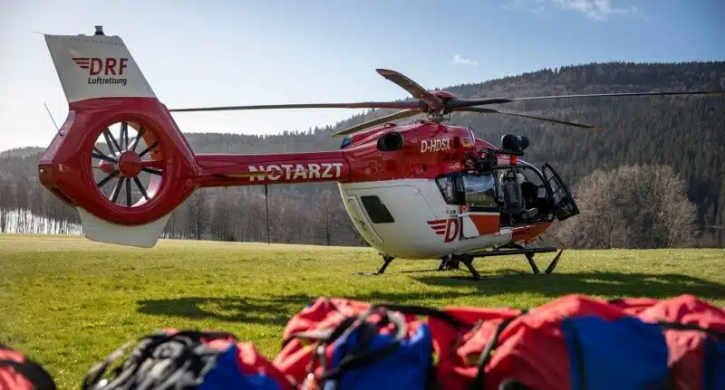 Der neue Hubschrauber des Typs H145 mit Fünfblattrotor und Winde.