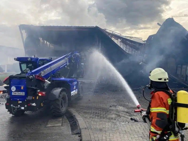 THW und Feuerwehr