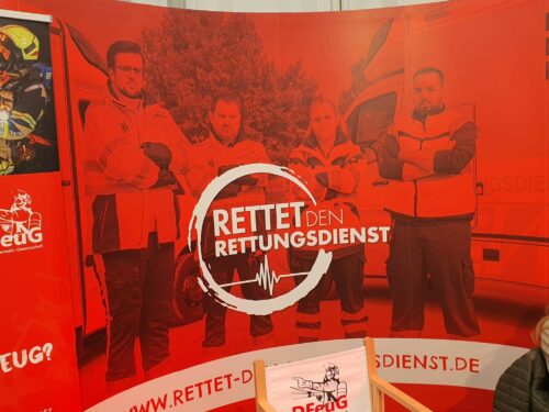 Messestand der Deutschen Feuerwehr-Gewerkschaft auf der Rettmobil 2023. Foto: Sarah Altendorder