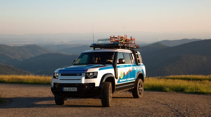 Das neue Bergwacht-Einsatzfahrzeug auf Landrover Defender