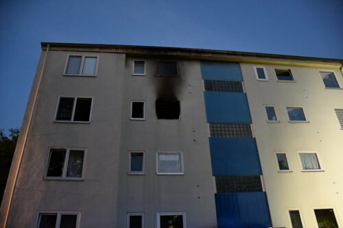 Durch den Brandrauch ist auch die Wohnung oberhalb der betroffenen nicht mehr nutzbar. Foto: Feuerwehr Dortmund