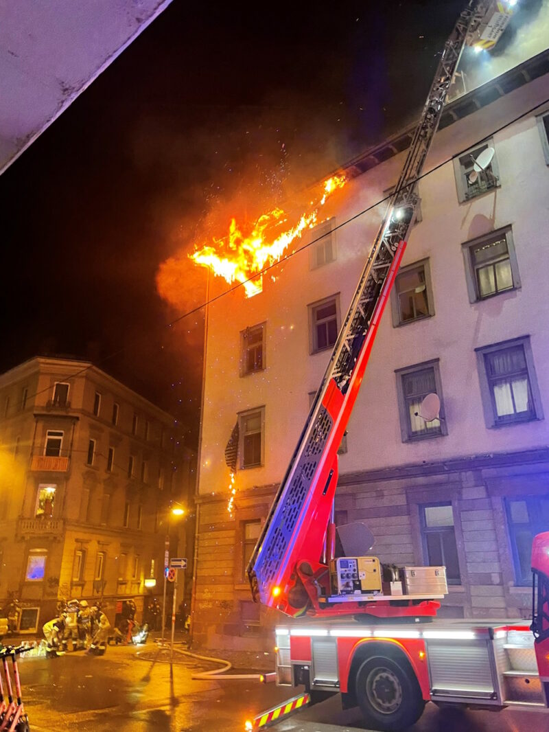 Vollbrand in einer Stuttgarter Wohnung.