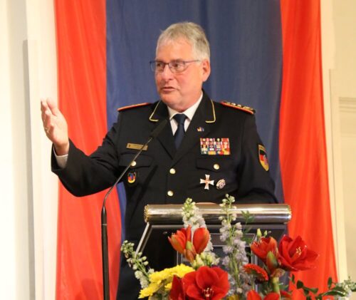 Mahner mit Weitblick: Wie bei zahlreichen anderen Gelegenheiten, betonte DFV-Präsident Karl-Heinz Banse auch auf dieser Veranstaltung erneut die Bedeutung von Prävention und Resilienzstärkung. (Foto: Silvia Oestreicher/DFV)